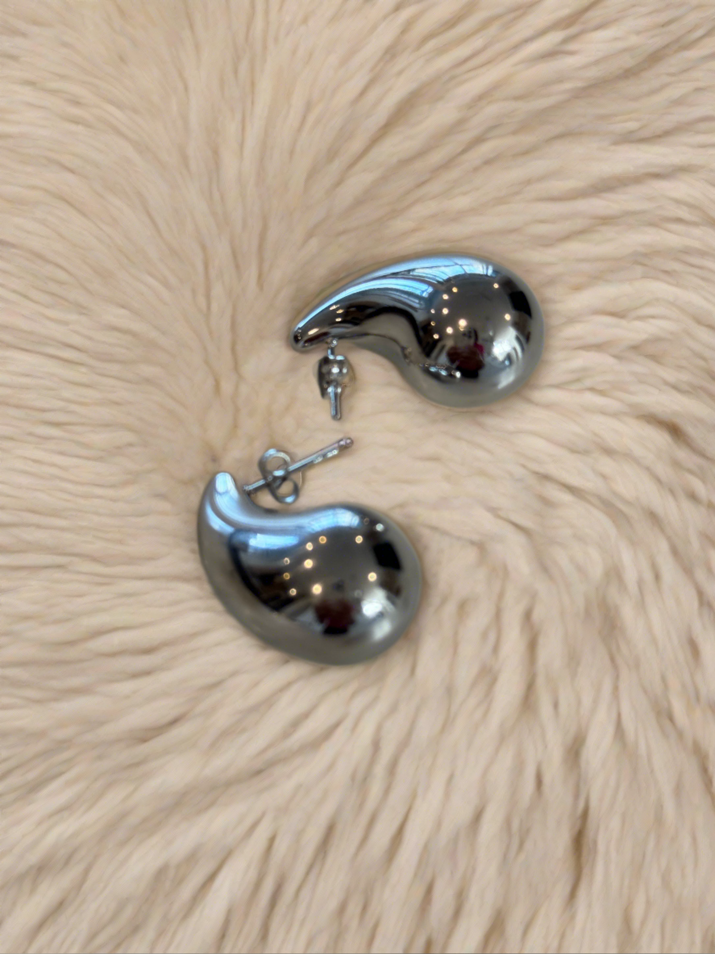 TEAR DROP EARRINGS | SILVER
